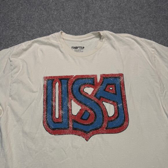 Women's Thrifted by LivyLu USA Retro‎ Graphic Patriotic American Tee Size XL - Picture 3 of 6